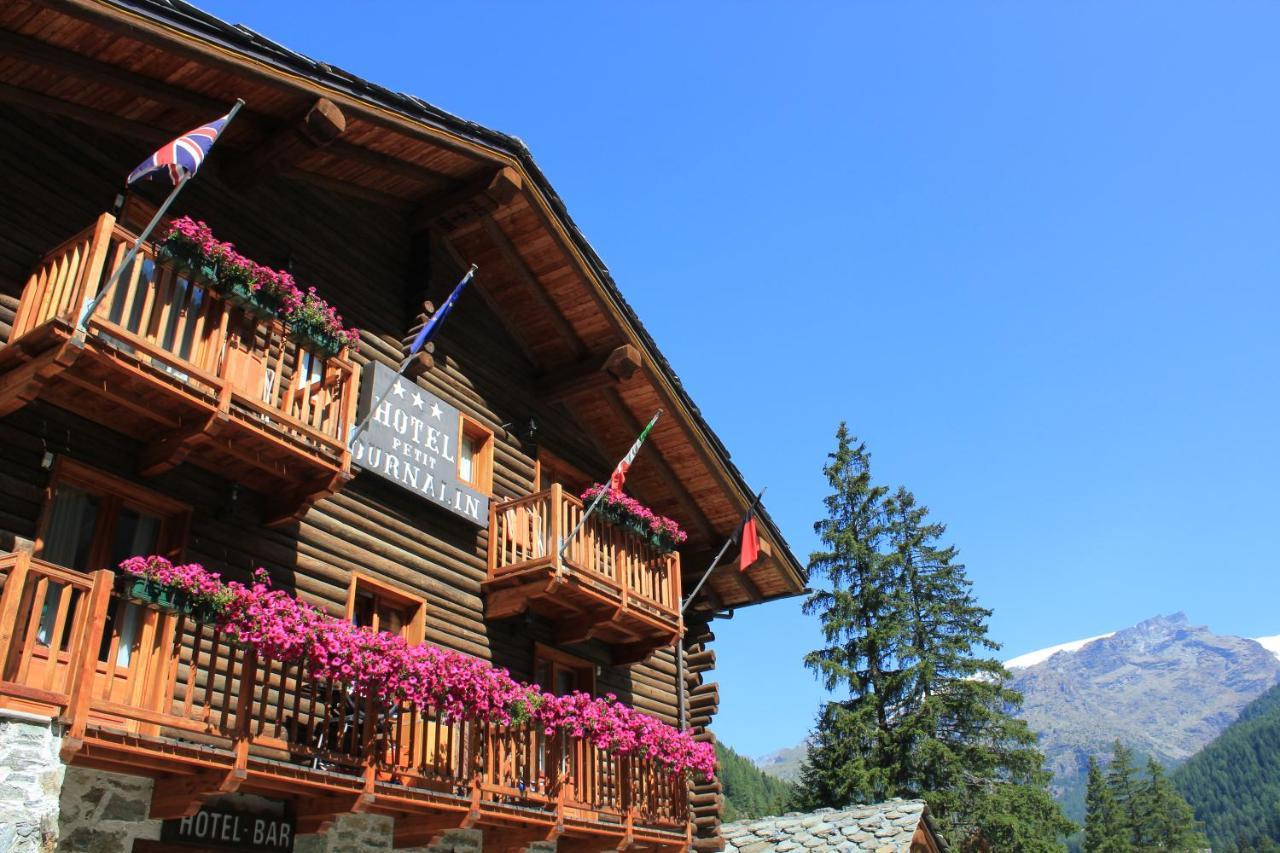 Hotel Petit Tournalin Champoluc Exterior photo