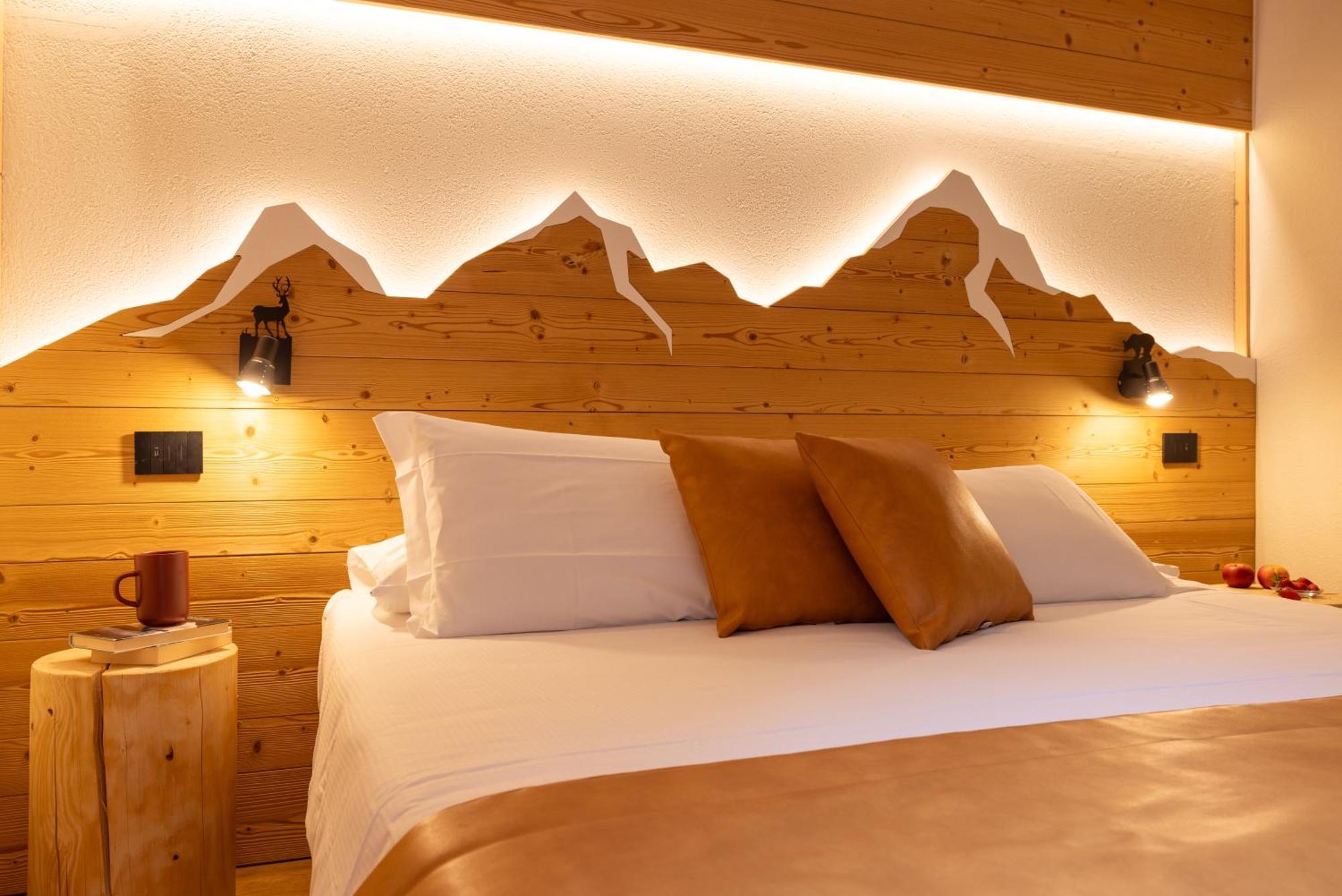 Hotel Petit Tournalin Champoluc Exterior photo