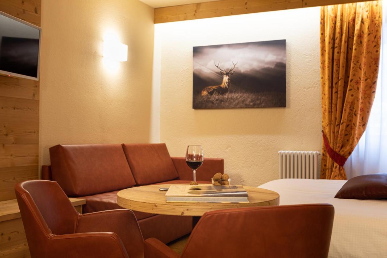 Hotel Petit Tournalin Champoluc Exterior photo